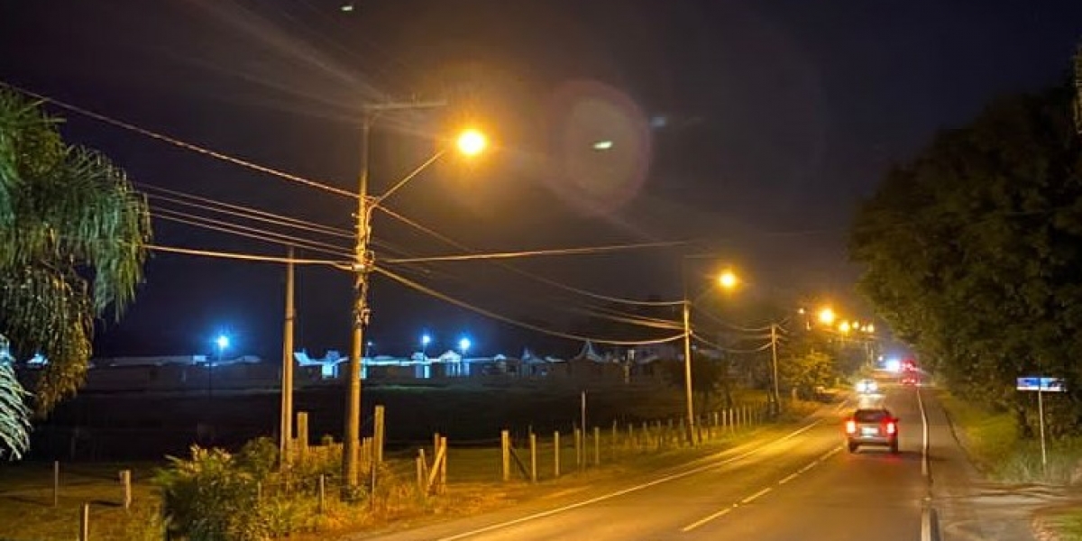 Em uma semana, Coopera realiza mais de 250 manutenções da iluminação pública em Forquilhinha