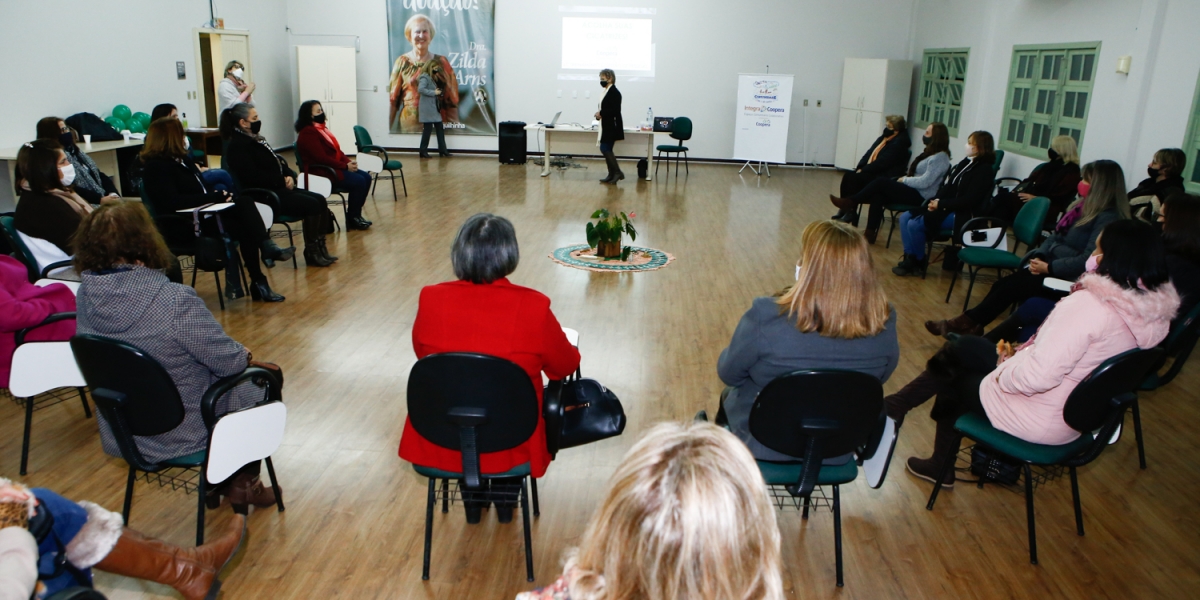 Núcleo Feminino da COOPERA abre trabalhos no Integra COOPERA