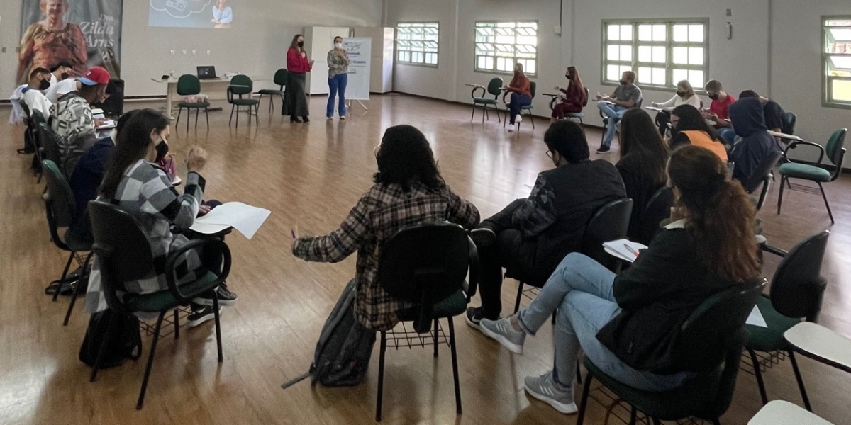 Preparação para o mercado de trabalho também é possível no Integra Coopera