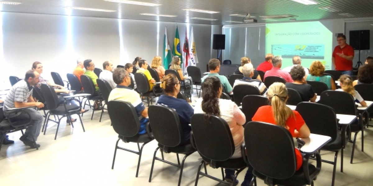 COOPERA amplia relacionamento com a comunidade