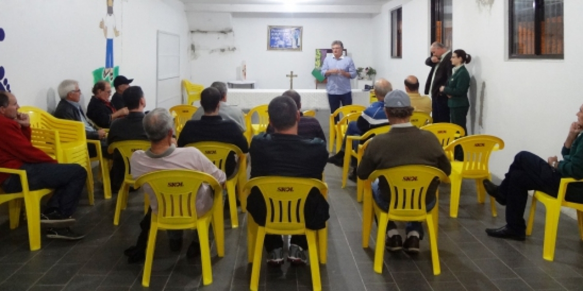 COOPERA forma Núcleos Educativos nas Comunidades