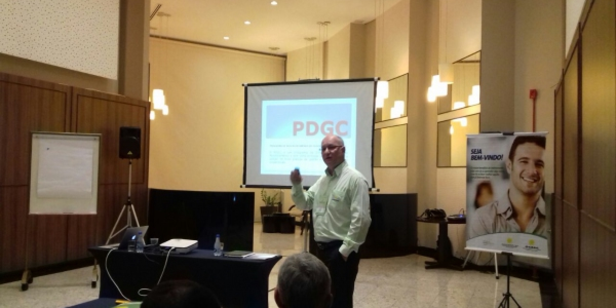 COOPERA apresenta case no Seminário de avaliação de relatórios do Programa de Desenvolvimento da Gestão da Cooperativa