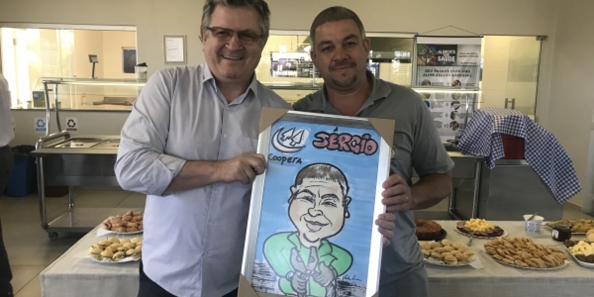 Eletricistas da COOPERA são homenageados