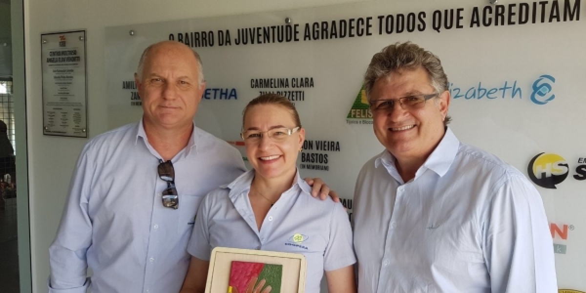 COOPERA recebe homenagem do Bairro da Juventude