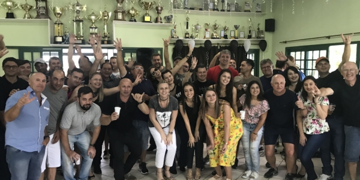 Churrasco, torneios e rock marcaram a Festa do Trabalhador da COOPERA