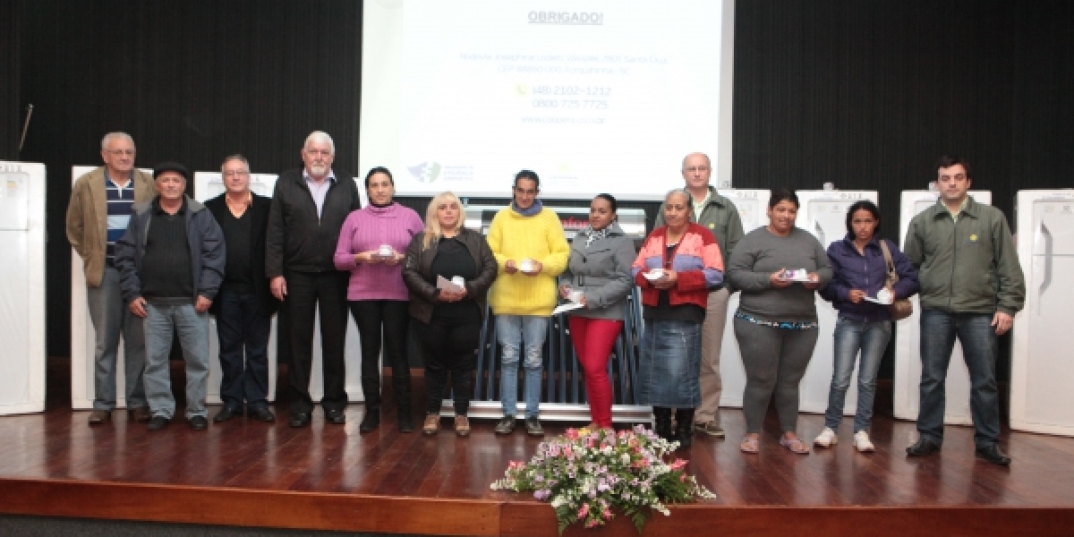 Famílias de baixa renda são beneficiadas pelo Programa de Eficiência Energética da COOPERA