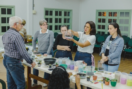 Na comunidade: Integra Coopera leva cursos para bairros de Forquilhinha, Criciúma e Nova Veneza