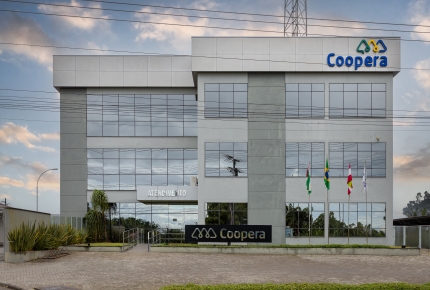 Pelo segundo ano consecutivo, Coopera aplica tarifa de energia menor que a homologada pela ANEEL 
