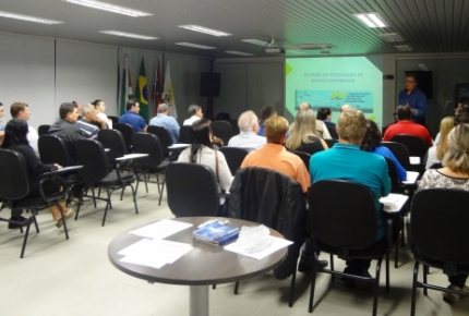 COOPERA realiza reunião de integração com novos cooperados