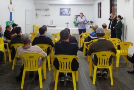 COOPERA forma Núcleos Educativos nas Comunidades