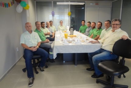 Presidente recebe aniversariantes