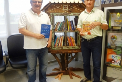 COOPERA dispõe de biblioteca aos cooperados